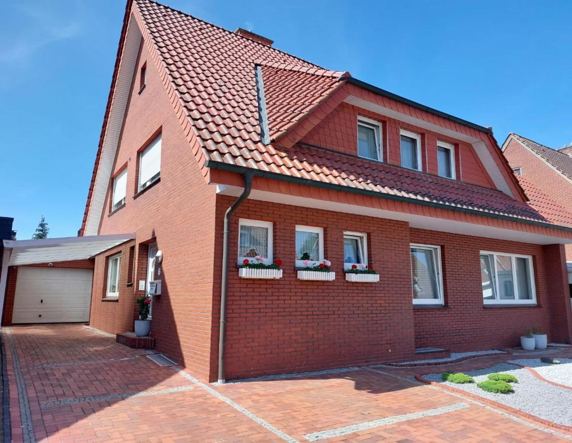 Ferienwohnung Leni Erstes Og Inkl Balkon Gartenblick Kostenfreier Parkplatz Stadtnah Aber Ruhig Gelegen Meppen Eksteriør bilde